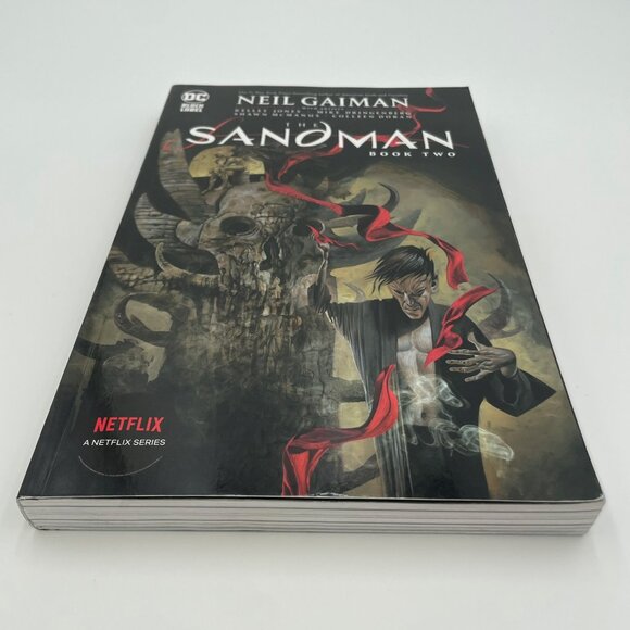 sandman Other - The Sandman: Book Two • Neil Gaiman • DC Black Label • Graphic Novel